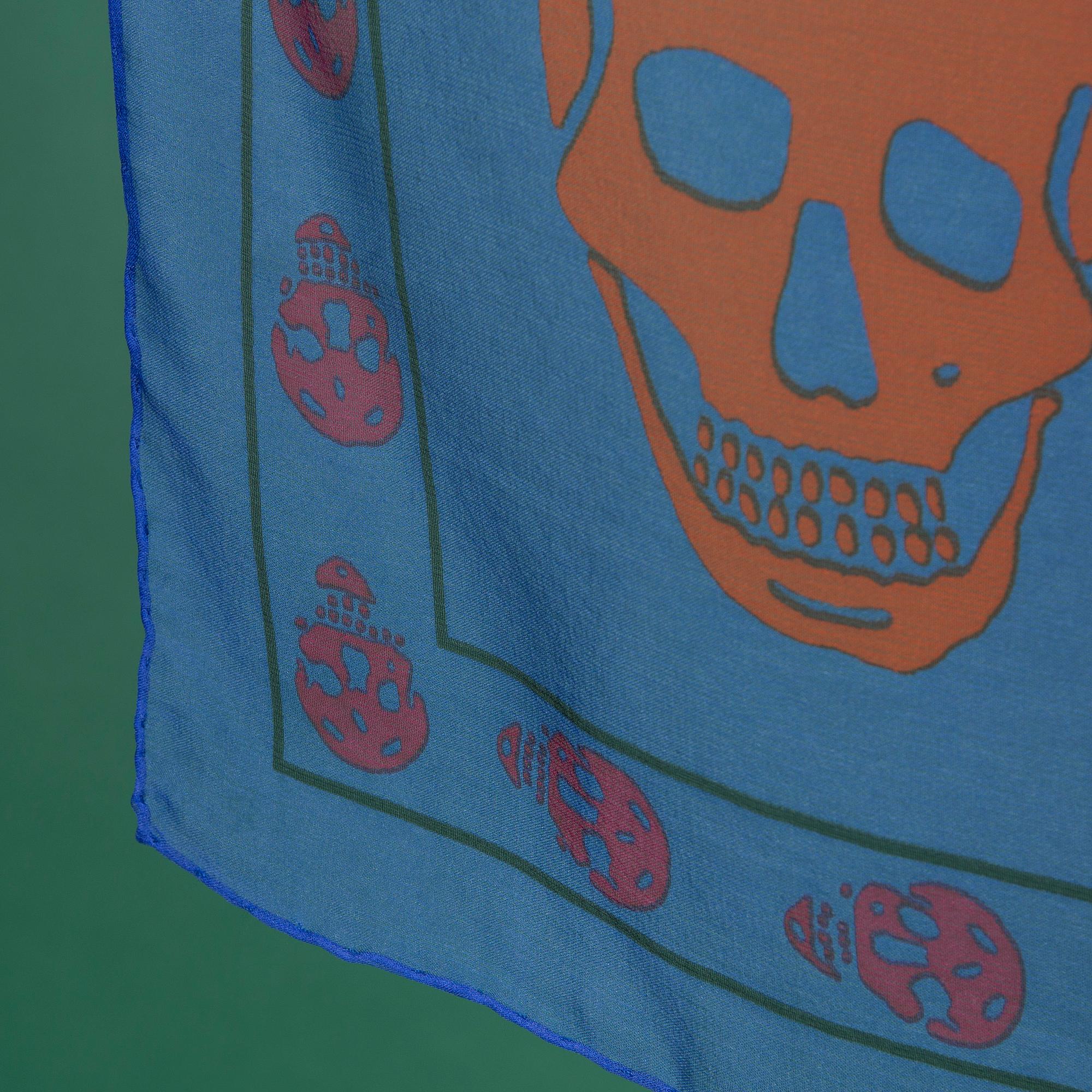 SCARF, ALEXANDER McQUEEN.