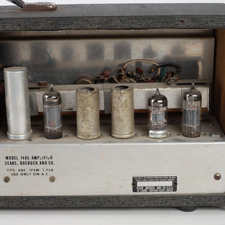 Sears, Silvertone, guitar amplifier, model 1495, USA 1960s.