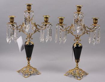 KANDELABRAR, ett par, oskarianska, sent 1800-tal.