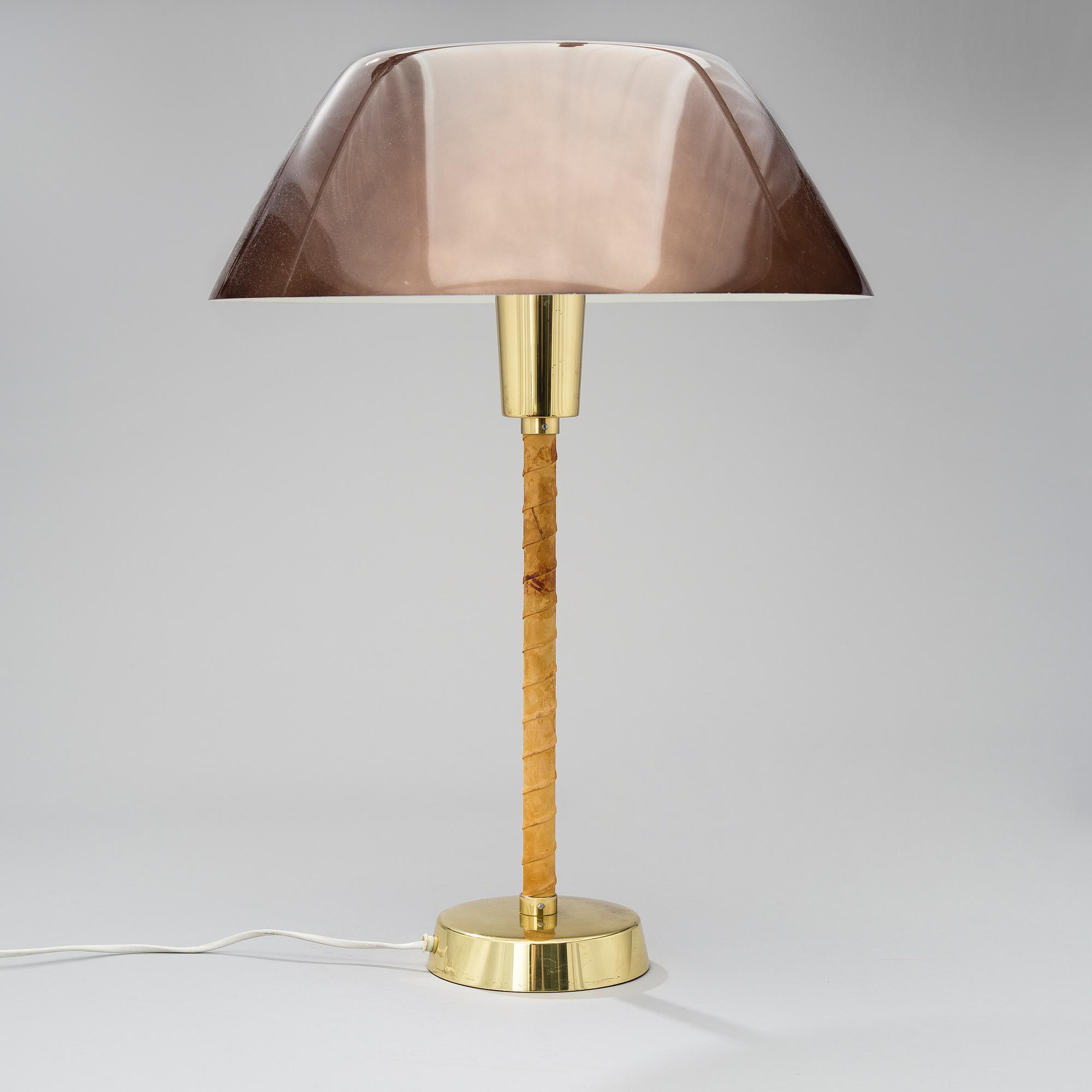 LISA JOHANSSON-PAPE, PÖYTÄVALAISIN "Senator" Orno. Muotoiltu 1947.