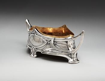 A Karl Anderson silver jardinière, Stockholm 1906.