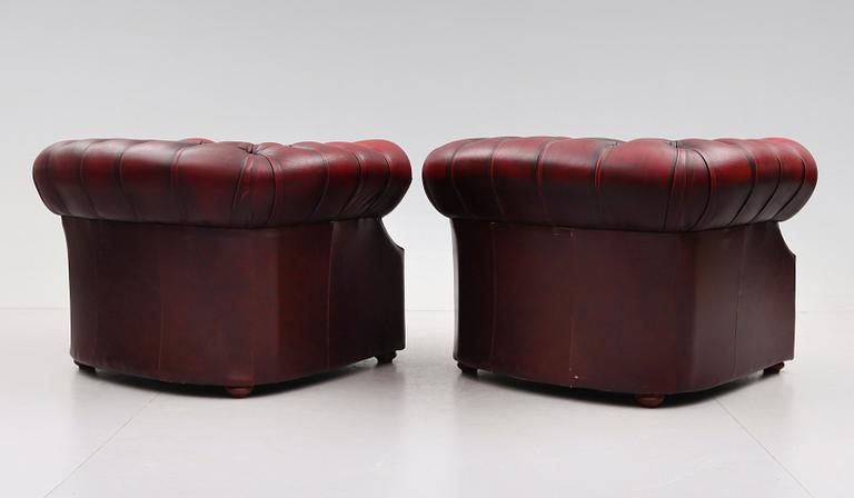 FÅTÖLJER, 1 par, Chesterfieldmodell, 1900-talets andra hälft.
