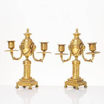 A pair of candelabras/cassolettes, second half of the 19th century.
