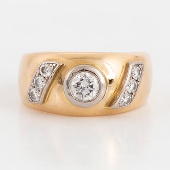 Brilliant-cut diamond ring by Ewert Gustavsson.