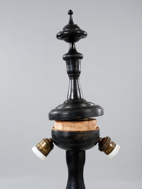 GOLVLAMPA, omkring år 1900.