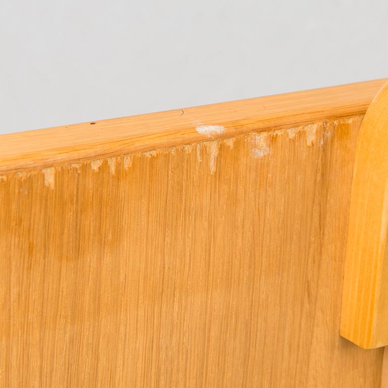 ALVAR AALTO, SARJAPÖYTÄ, malli "88":n 2 osaa, Artek, 1980-luku.