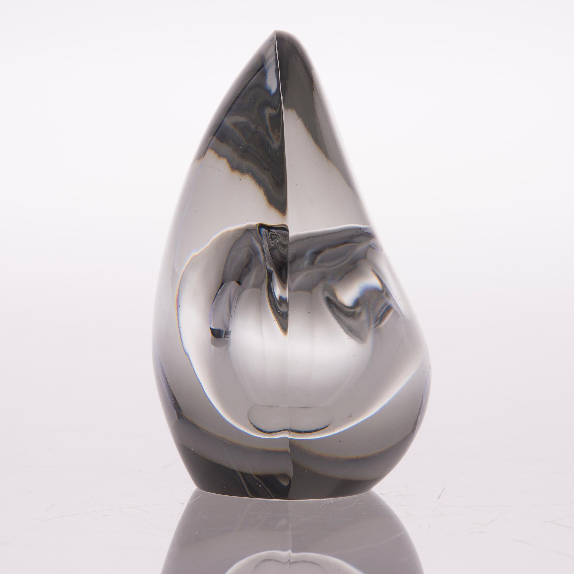 TIMO SARPANEVA, glasskulptur, "Sittande fågel", signerad Timo Sarpaneva, Iittala -56.