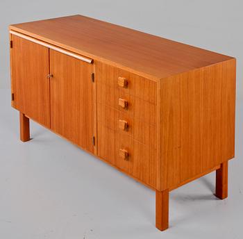 SIDEBOARD, 1900-talets tredje kvartal.