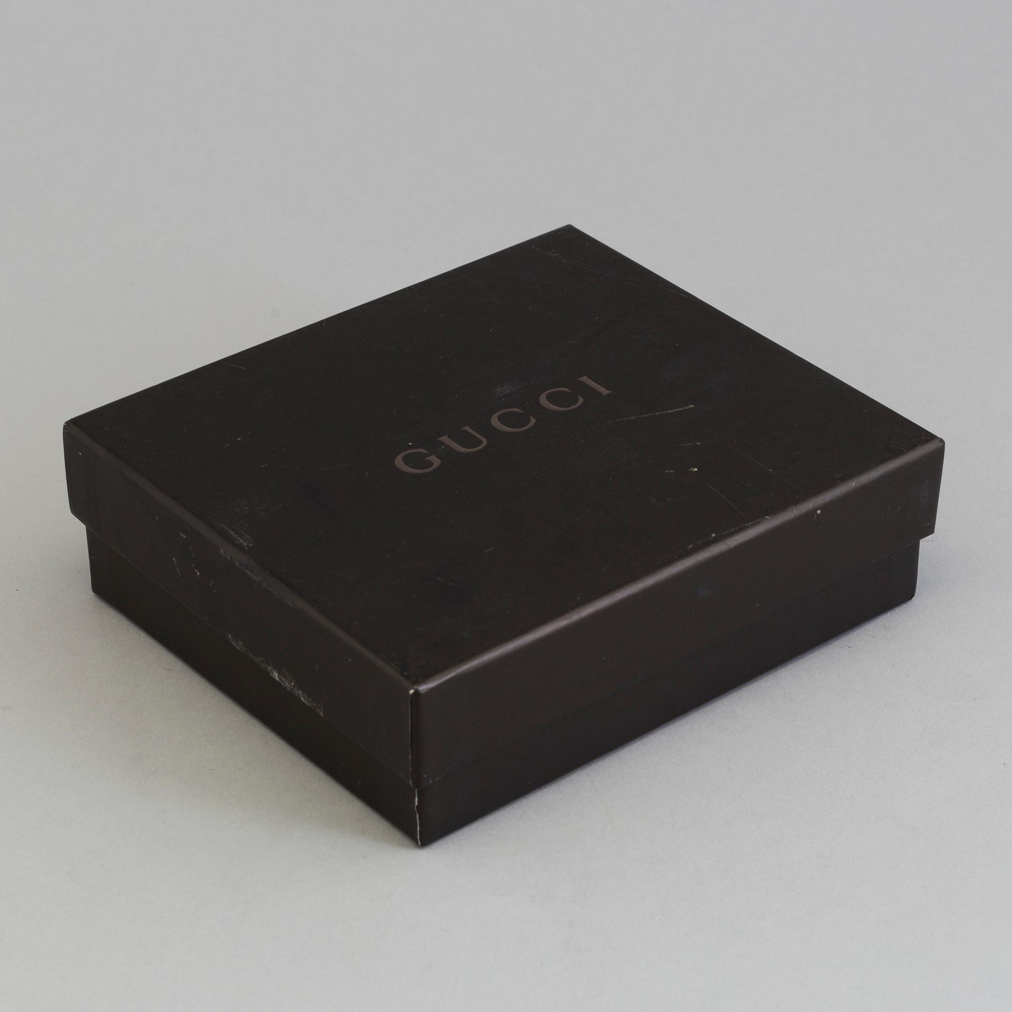 SKÄRP, Gucci.