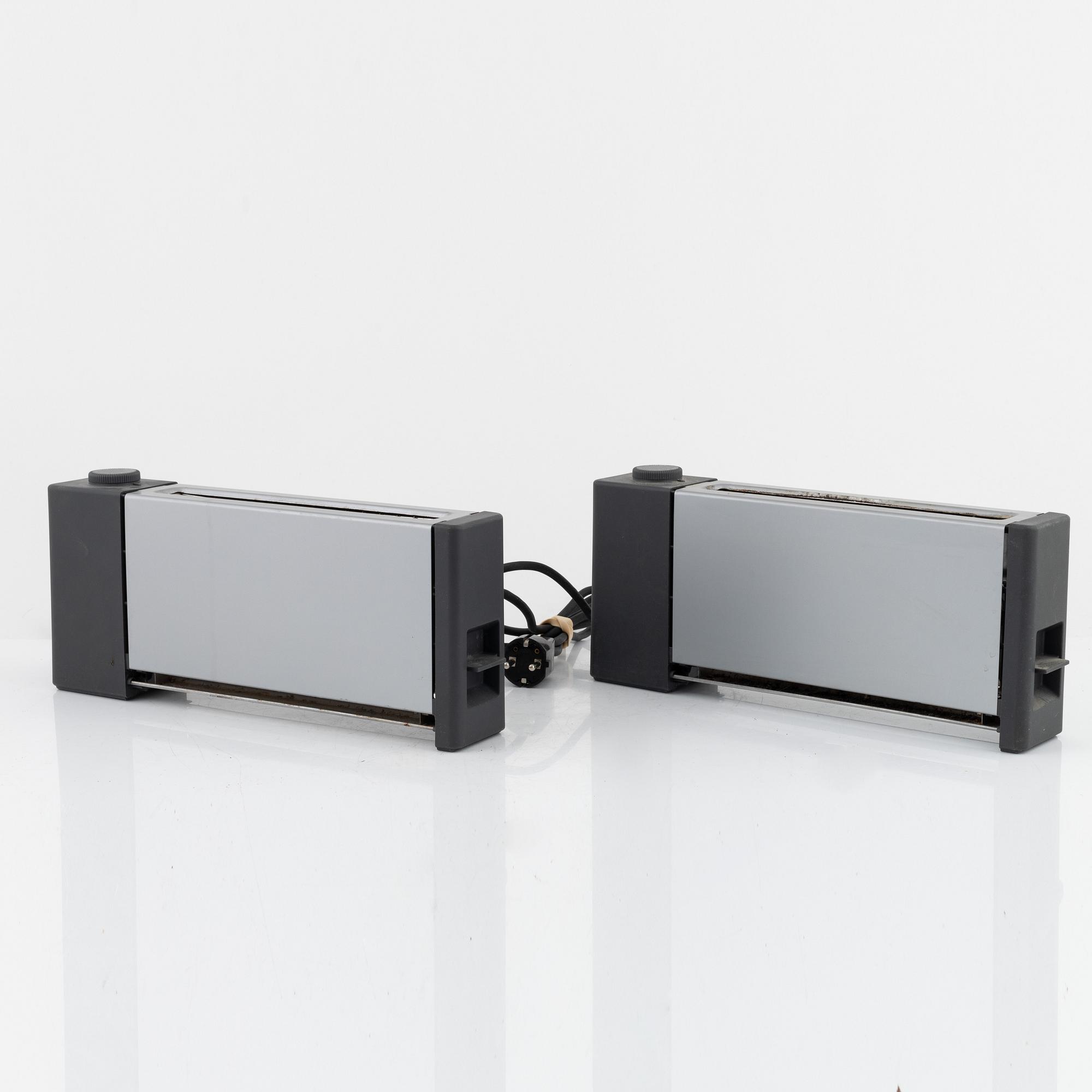 Reinhold Weiss & Hartwig Kahlcke, three  toasters, Braun.