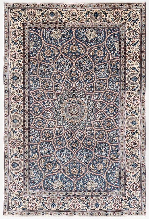 Carpet, Nain approx. 345 x 232 cm.