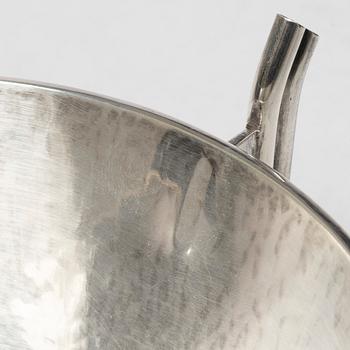 Tore Kullander, a silver bowl with handles, Borås, 1939.