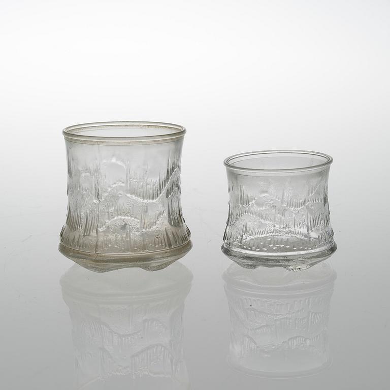 A set of 15 drinking glasses model "Revontuli" manufacturer Riihimäen Lasi, late 20th century.