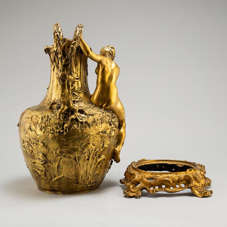 CLAUDE VIBERT, a gilt bronze "Femme pêchant" ever, Siot Decauville, Paris circa 1900.