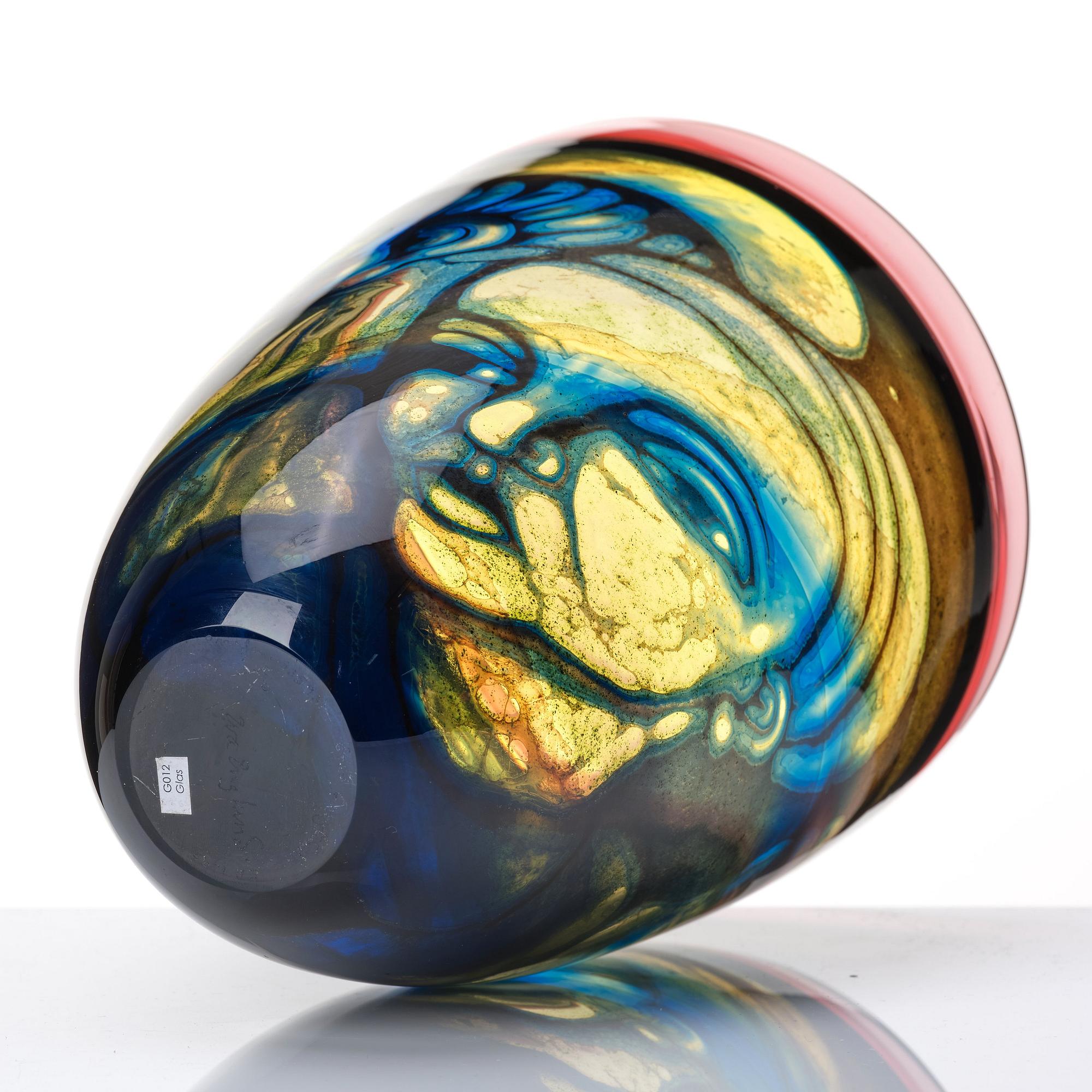Eva Englund, a 'graal' glass vase, Orrefors, Sweden 1990.