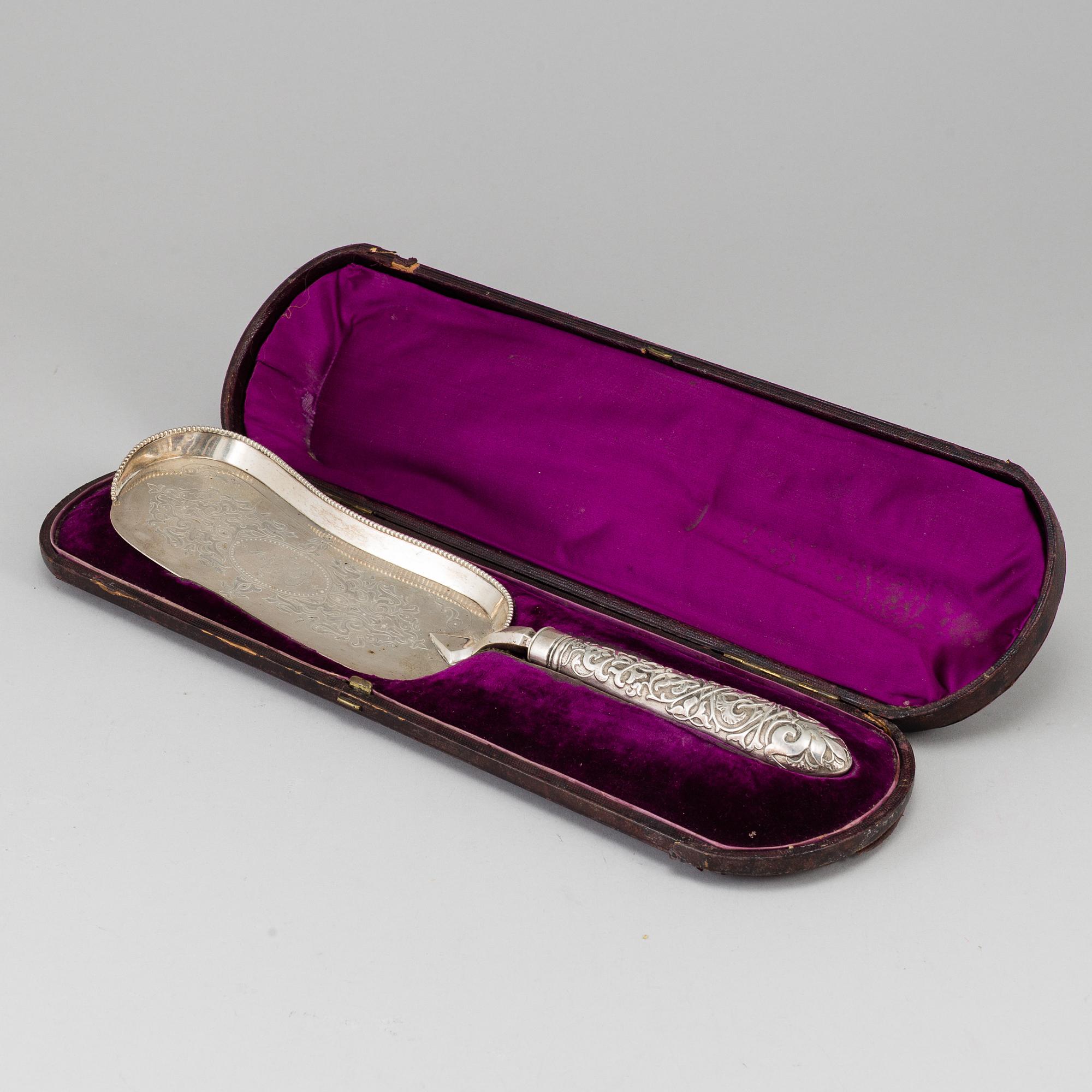 Chawner & Co (George William Adams), a silver server, London 1876.