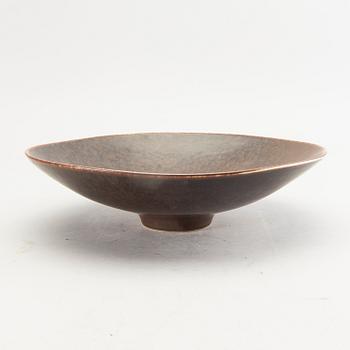 Carl-Harry Stålhane , a stoneware bowl, Rörstrand, Sweden, mid 20th century.