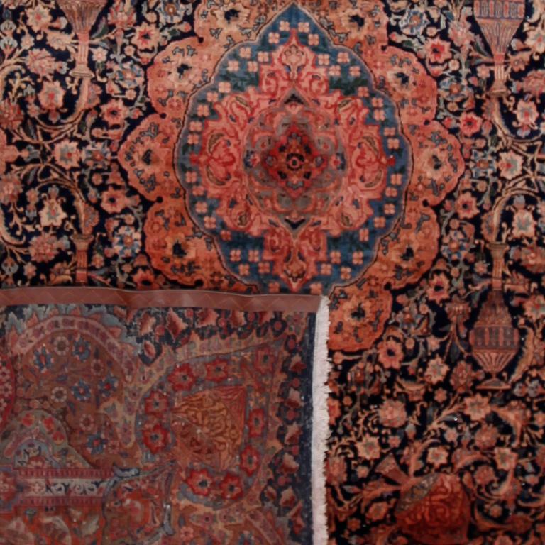 MATTA, orient, ca 381 x 301 cm.