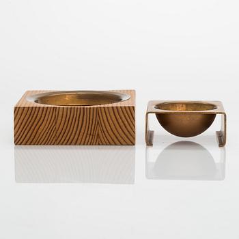 Tapio Wirkkala, two 1970s ashtrays manufactured by Kultakeskus Hämeenlinna.