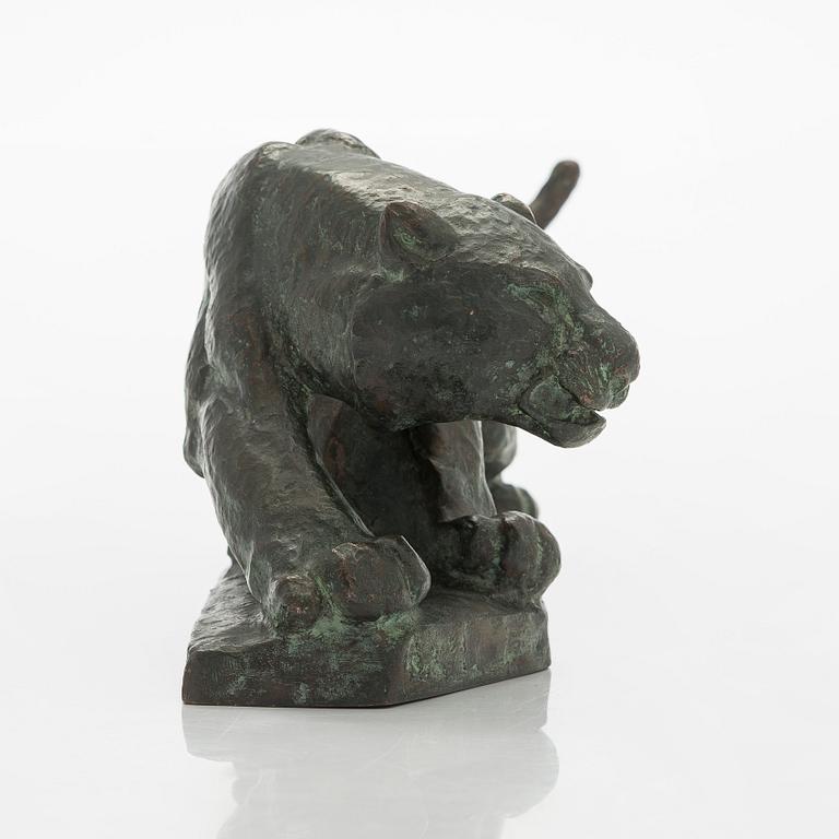 Jussi Mäntynen, Naarasleijona.