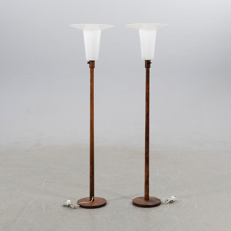 Uno & Östen Kristiansson, floor lamps a pair, Luxus, second half of the 20th century.