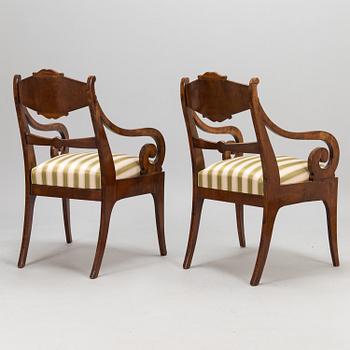 Karmstolar, ett par, Ryssland ca 1820-40-tal.