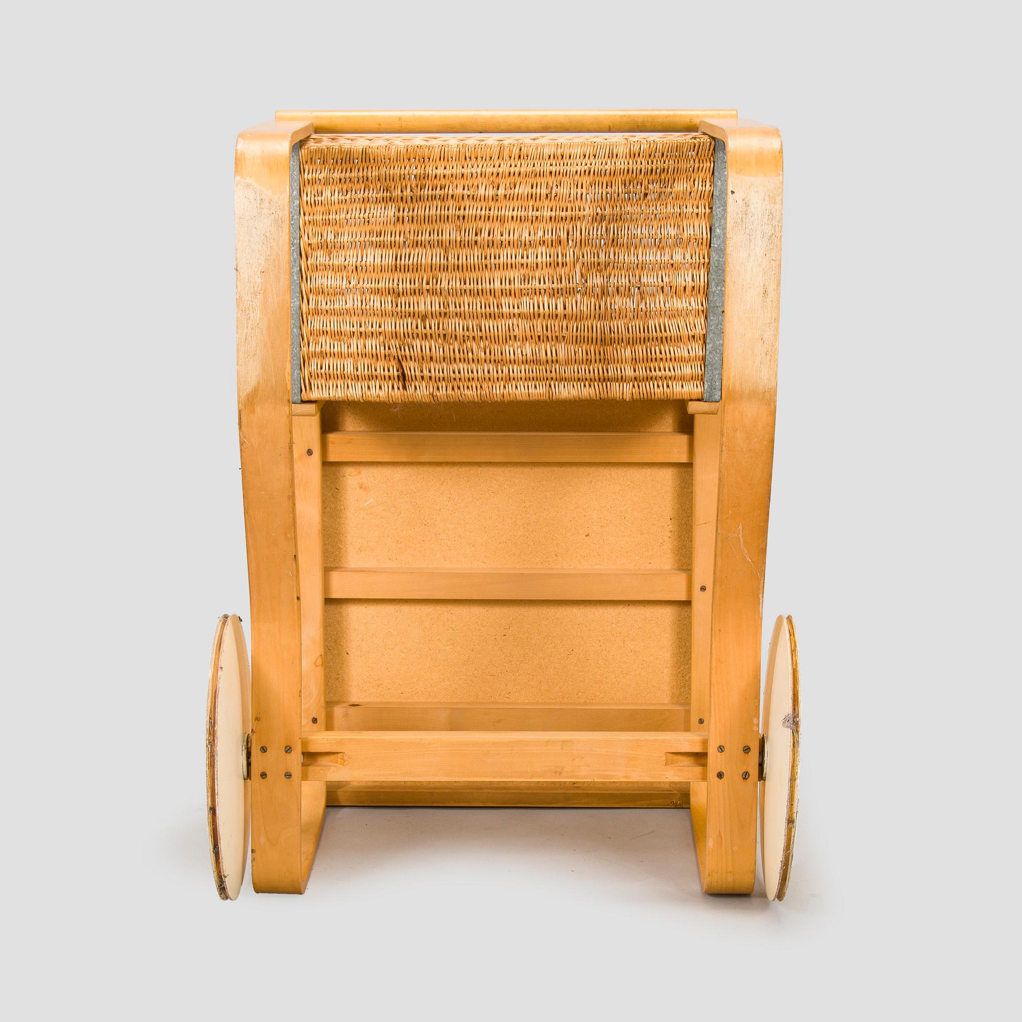 Alvar Aalto, tarjoiluvaunu, malli 900, Artek 1970-luku.