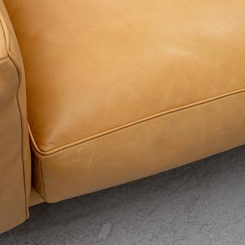 Mario Bellini, a pair of lounge chairs, Cassina, Italy.