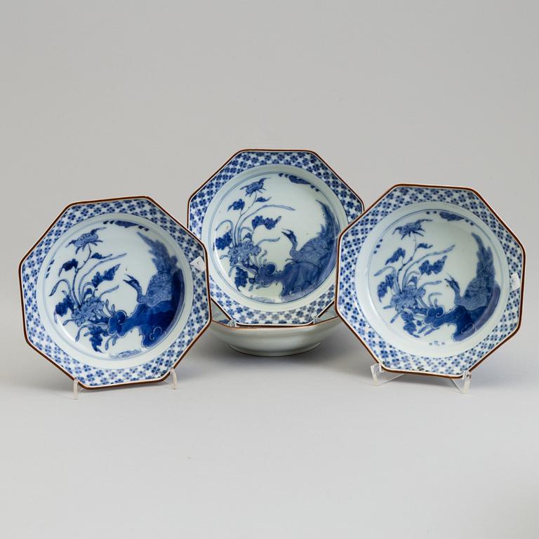 Ten Japanese porcelain deep dishes, late 19th century.