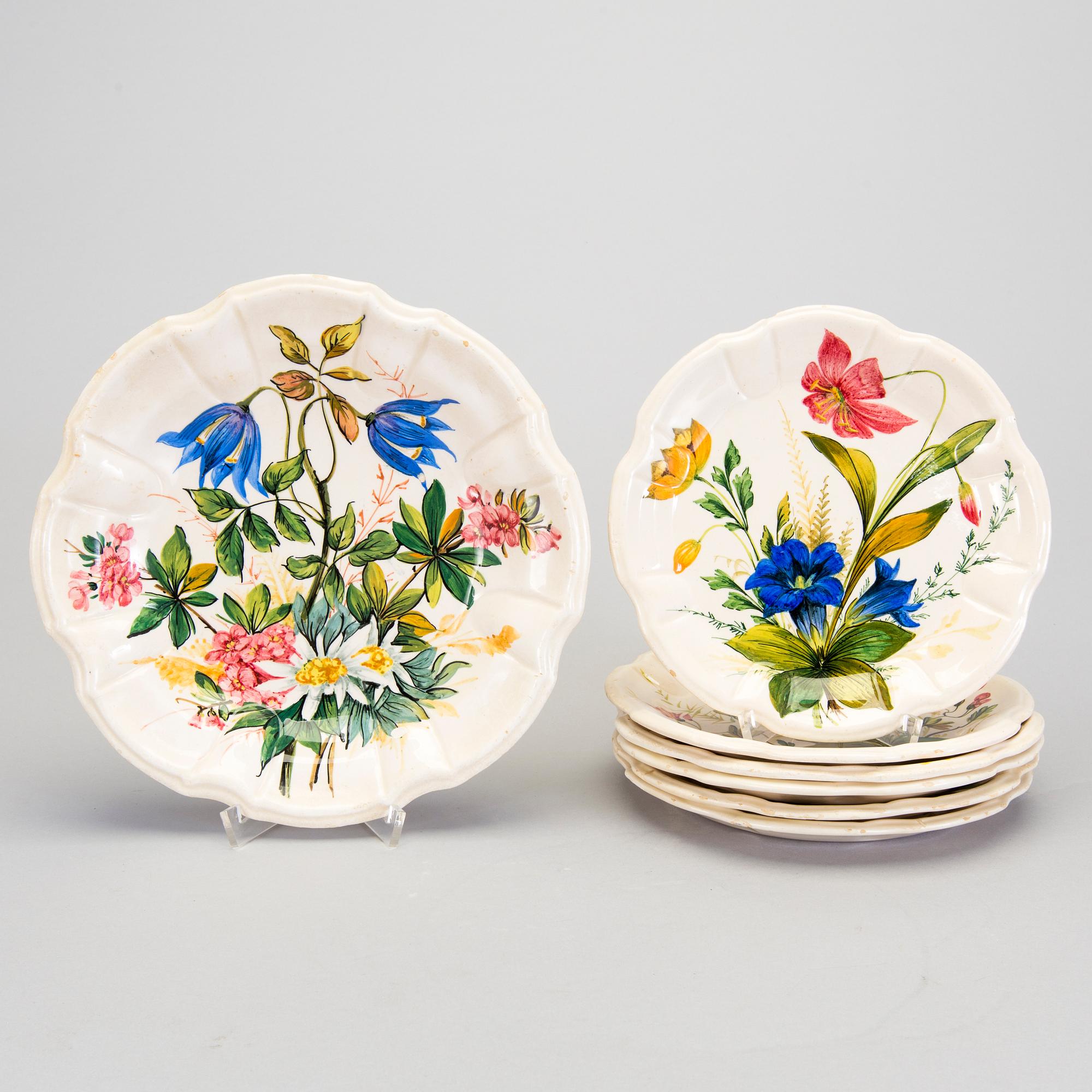 a 20h Century faience bowl and six dishes by Nove, Italy. - Bukowskis