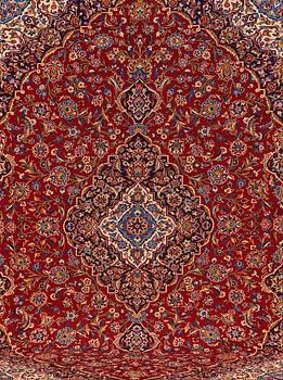 A carpet, Kashan, around 407 x 310 cm.