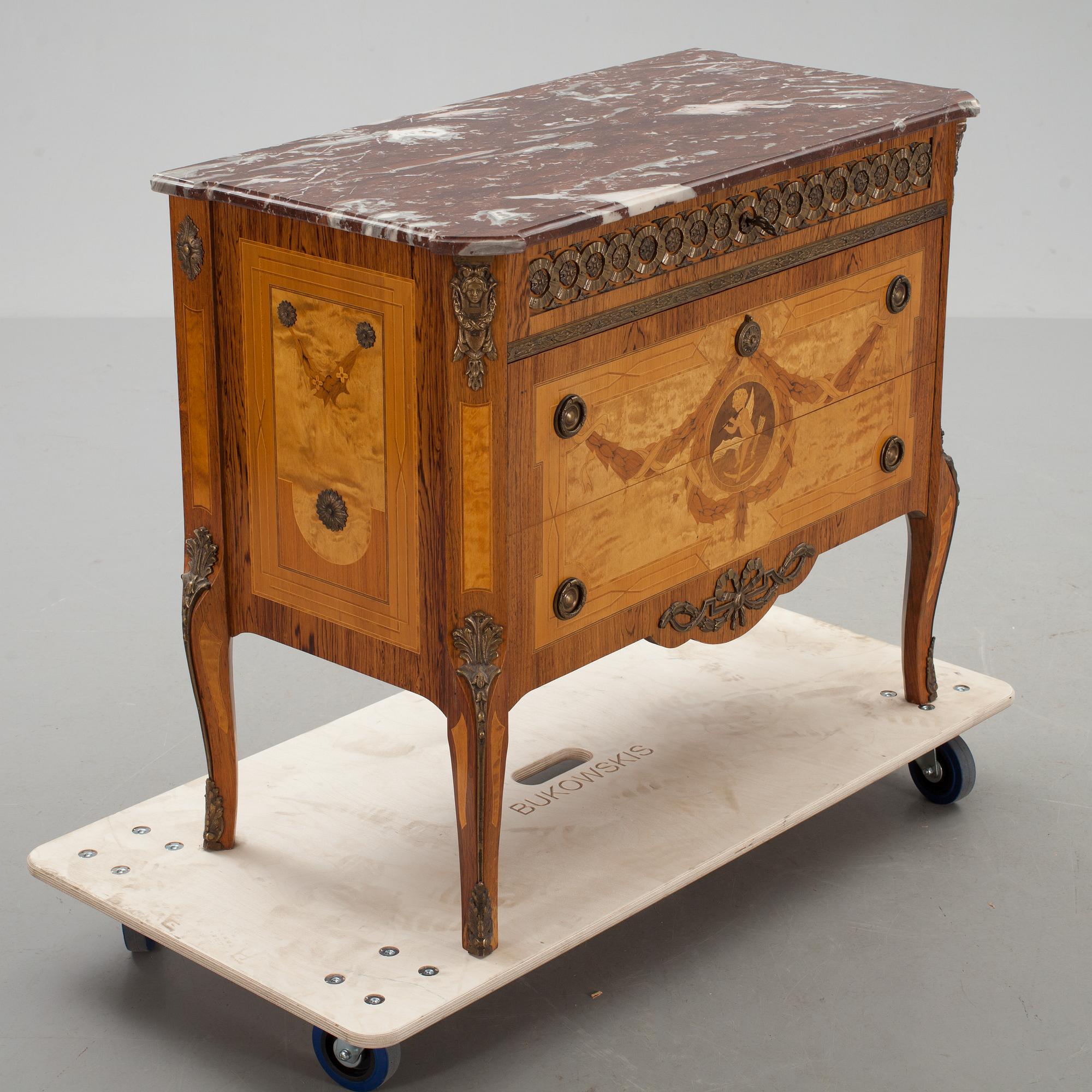 BYRÅ, Haupt-stil, gustaviansk stil. 1900-talets mitt. CITES-intyg medföljer.