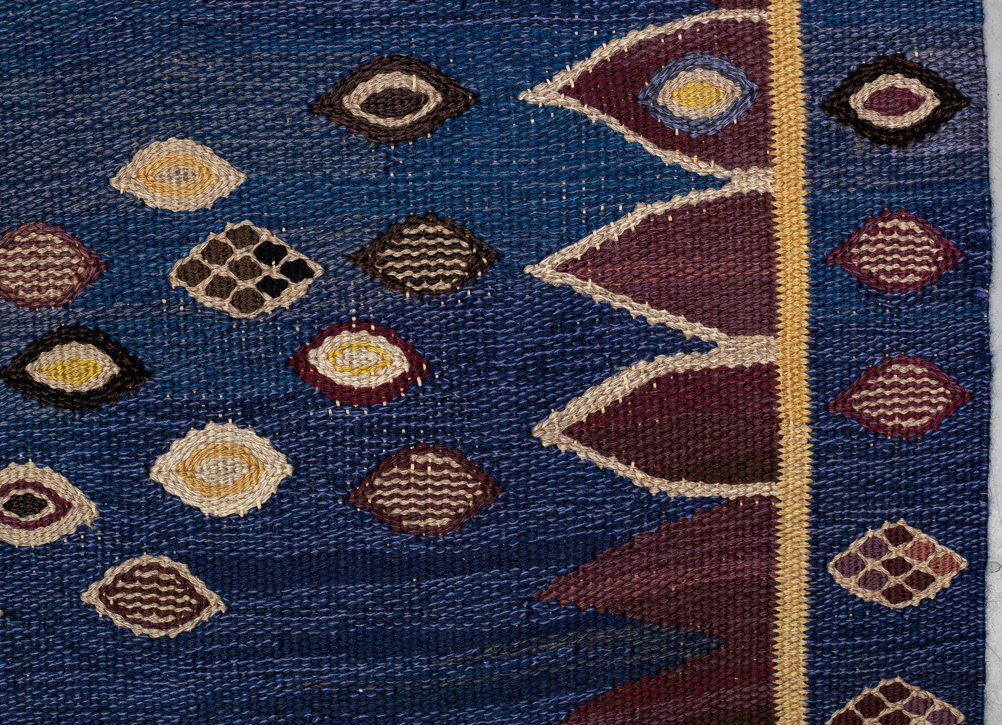 Barbro Nilsson, matto, "Snäckorna", flat weave, ca 312-313,5 x 200-204,5 cm, signed AB MMF BN.