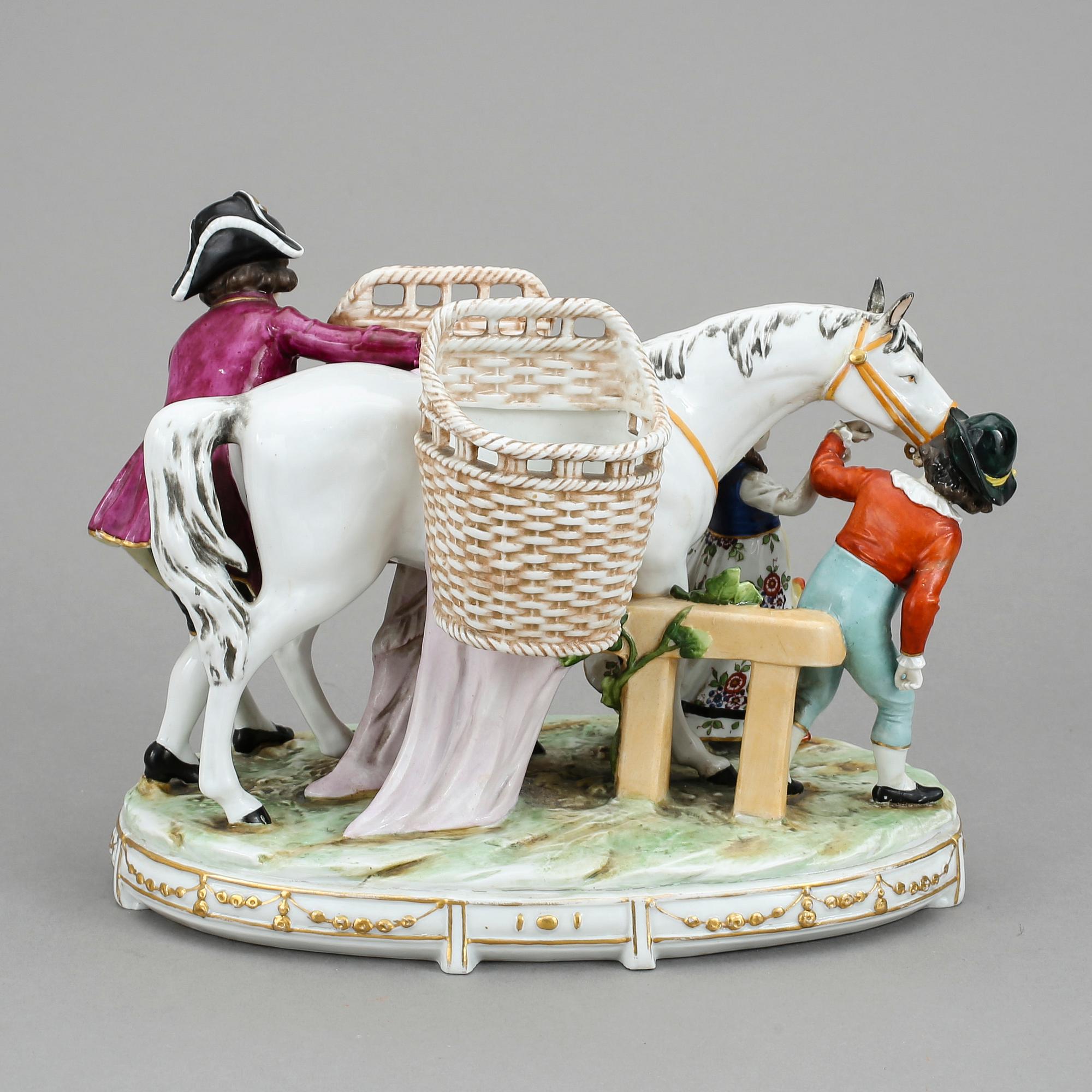 FIGURIN, porslin, Capodimonte, 1900-talets första hälft.