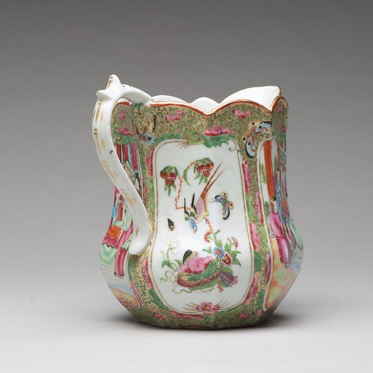 A famille rose Canton ewer, Qing dynasty, 19th Century.