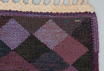 CARPET. "Granen violett". Tapestry weave. 228 x 169 cm. Signed AB MMF MR.