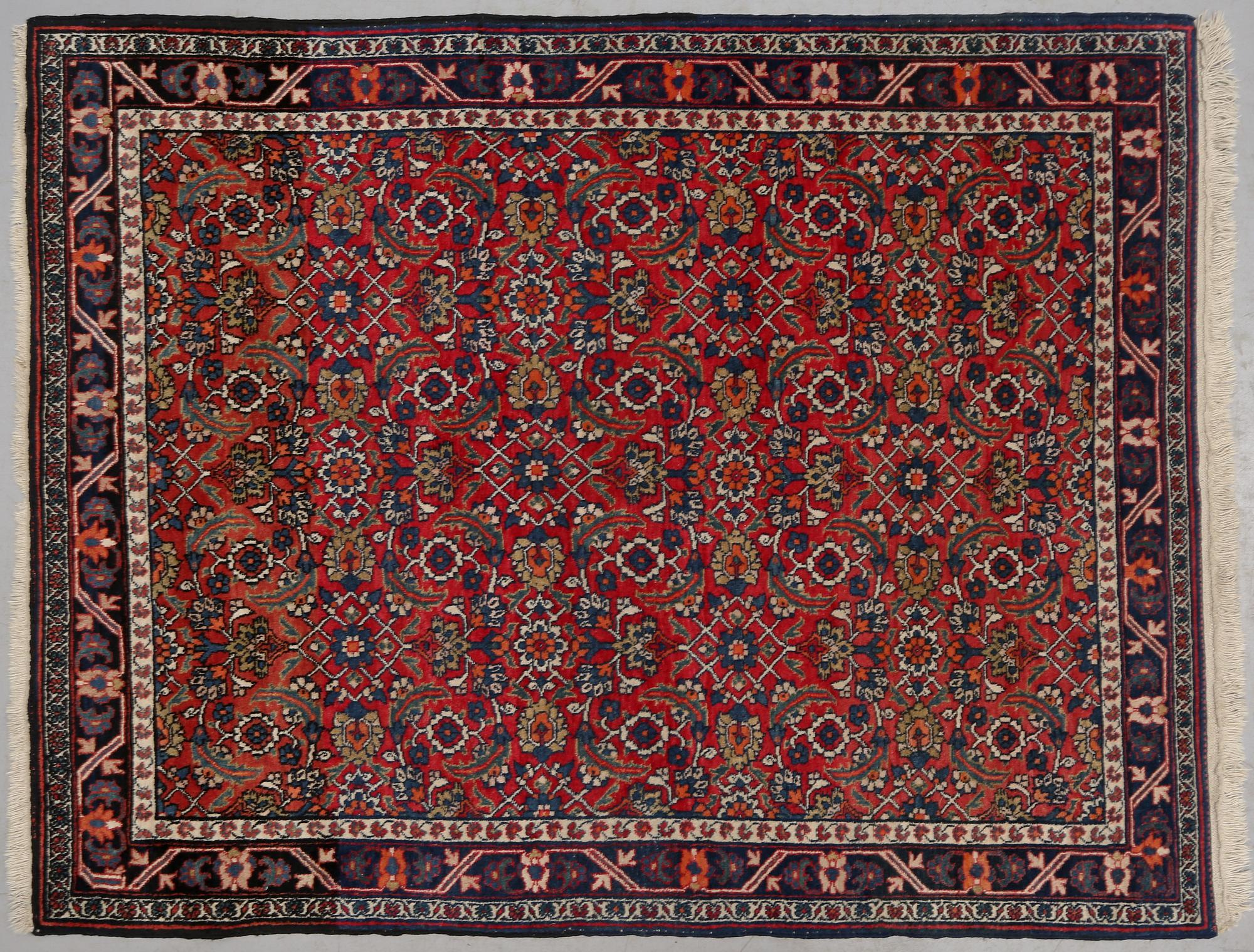 MATTA, Bidjar, old, ca 165 x 135 cm.