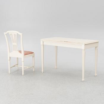 Skrivbord med stol, "Signum Gustavus", 1900-talets slut.