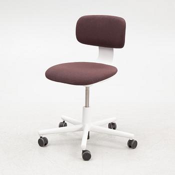 Konstantin Grcic, a 'Rookie' desk chair, Vitra, 2021.