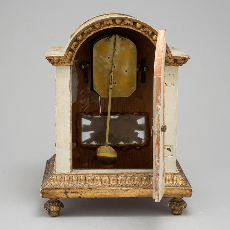 A Swedish late gustavian table clock, ca 1800.