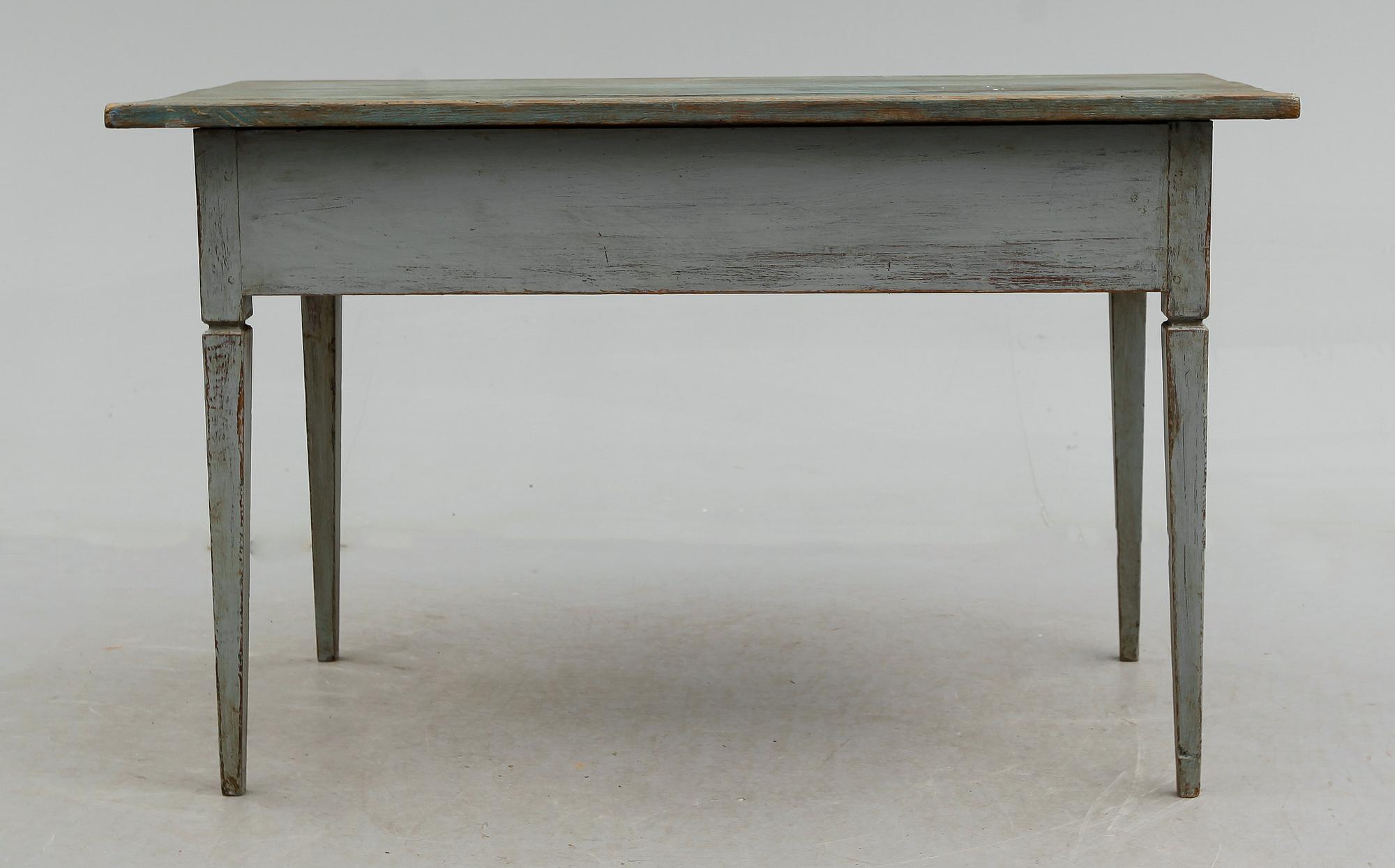BORD, sengustavianskt, omkring år 1800.