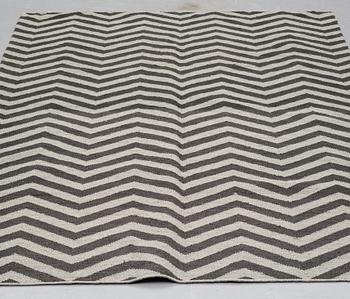 A CARPET, flat weave, ca 322 x 165 cm.