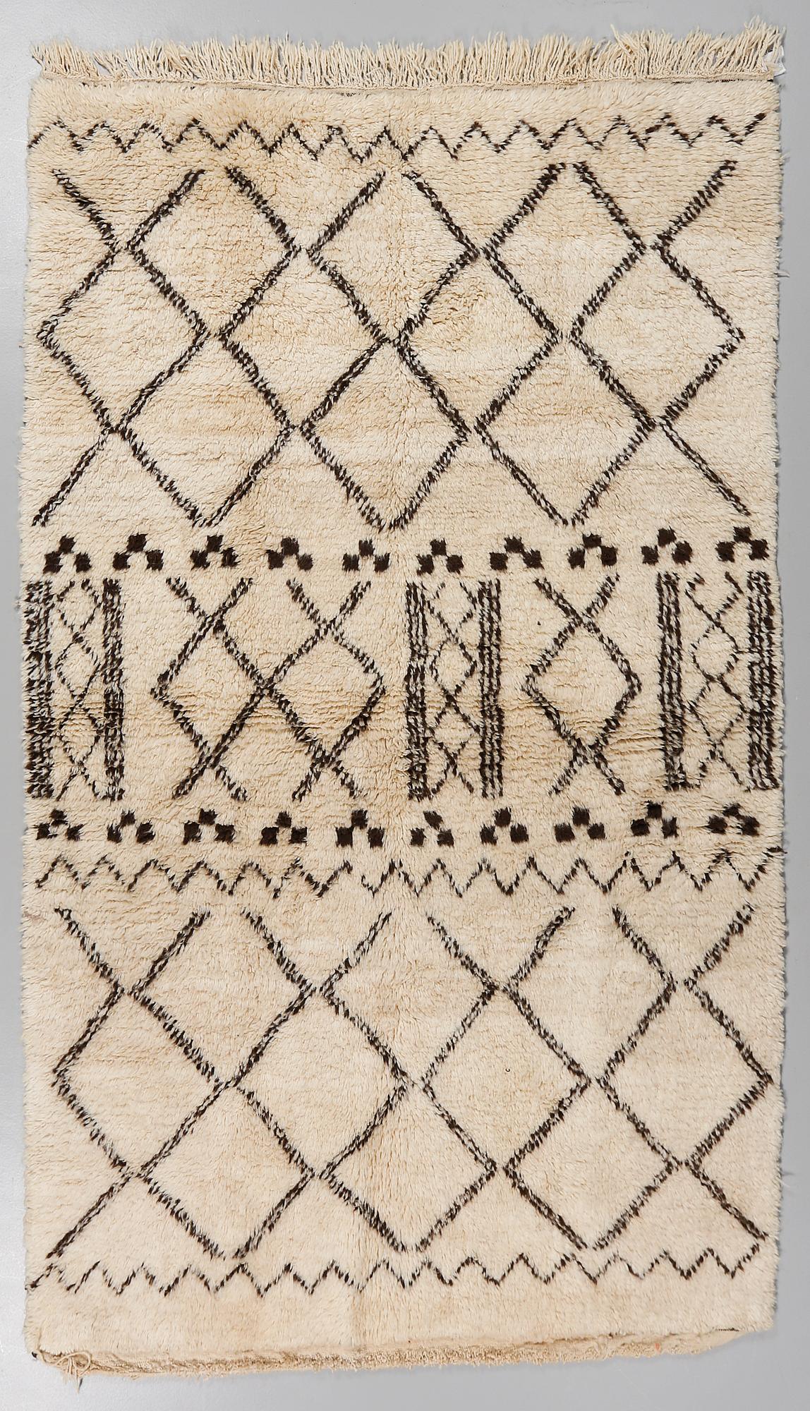 MATTA, Beni Ourain, 1900-talets senare del, ca 248x150 cm.
