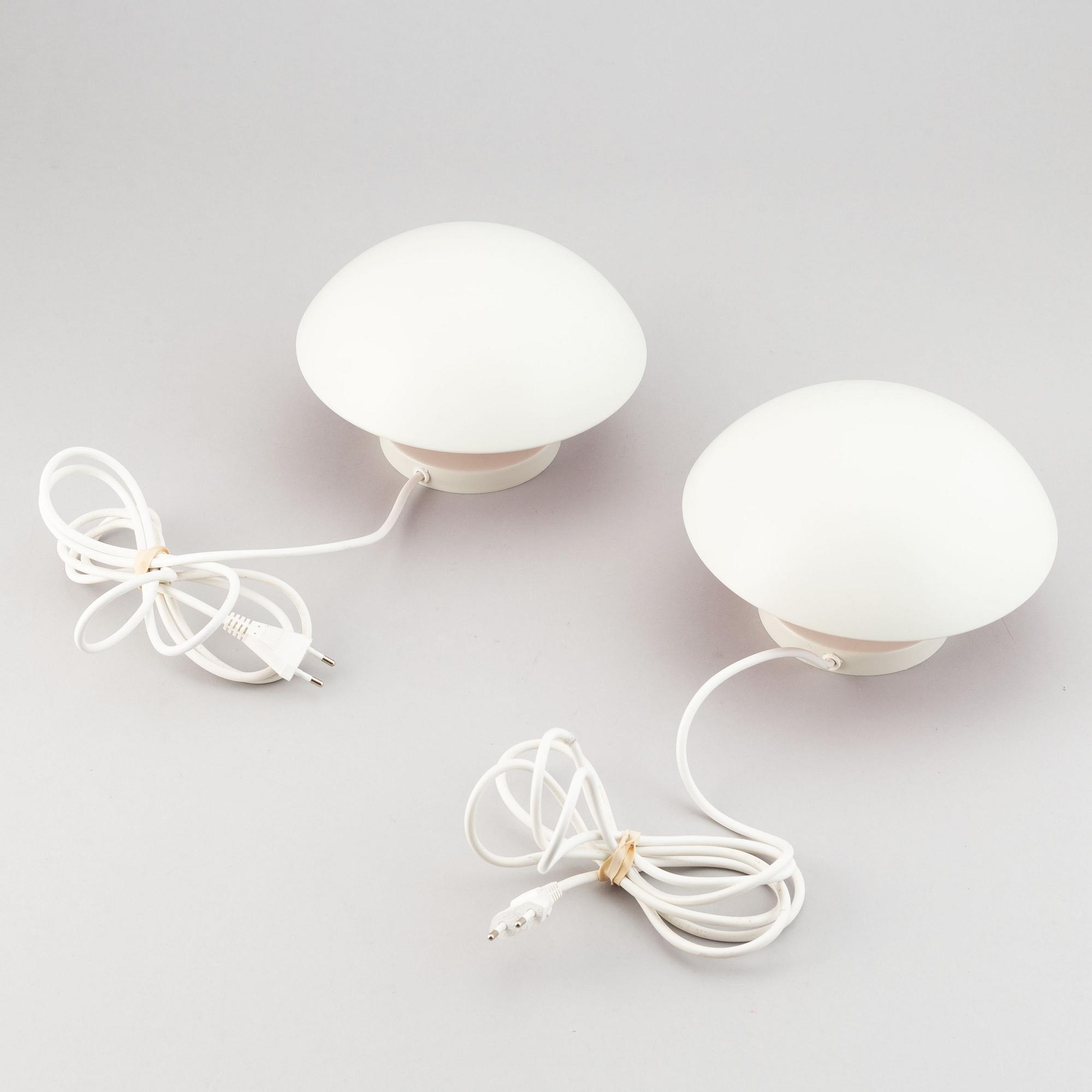 Poul Henningsen, vägglampor, ett par, "PH Hat", Louis Poulsen, Danmark.