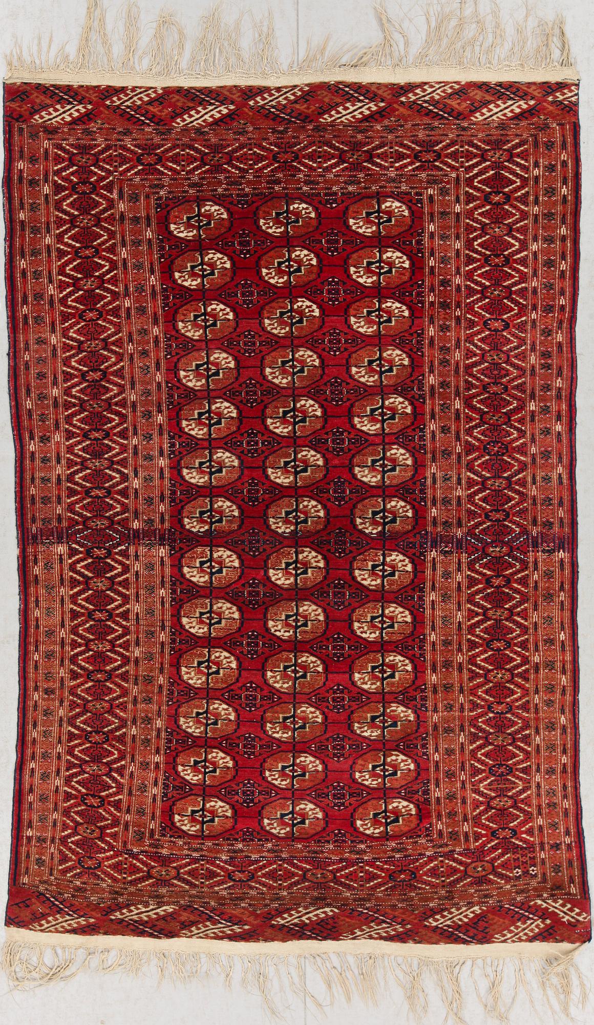 MATTA. Semiantik, Tekke-Bochara, ca 190x126.