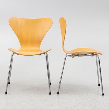 Arne Jacobsen, stolar, 4 st, "Sjuan", Fritz Hansen, Danmark, 1979.
