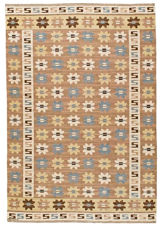 MATTA. "Kryptans Matta" ("Sipporna"). Rölakan. 294 x 202 cm. Signerad AB MMF (AB Märta Måås-Fjetterström).