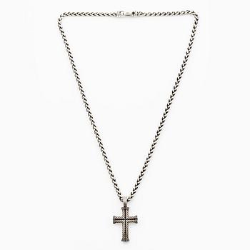 David Yurman, necklace in the form of a cross, silver with black diamonds.