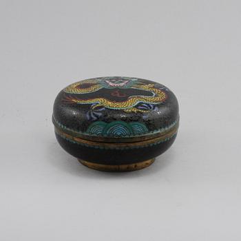 ASK med LOCK, cloisonné, orientalisk, 1900-tal.