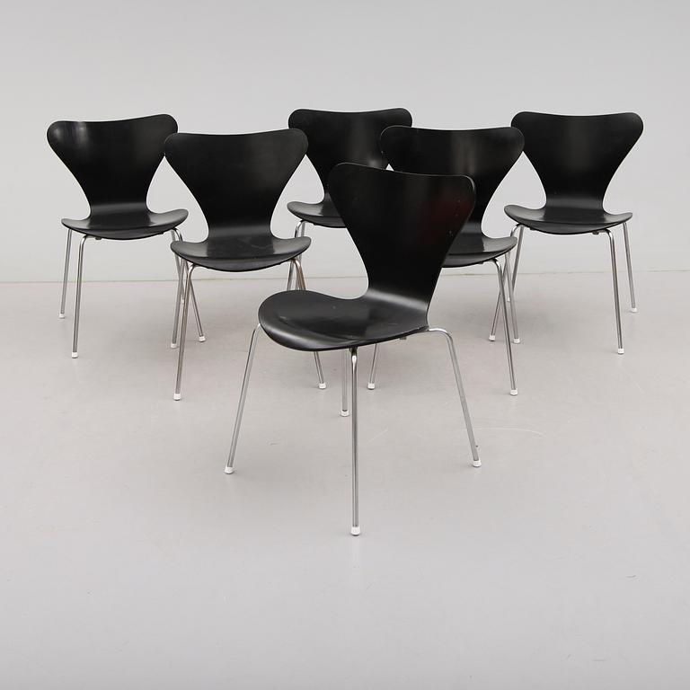 STOLAR, 6 st, "Sjuan", Arne Jacobsen för Fritz Hansen, Danmark, 1976.